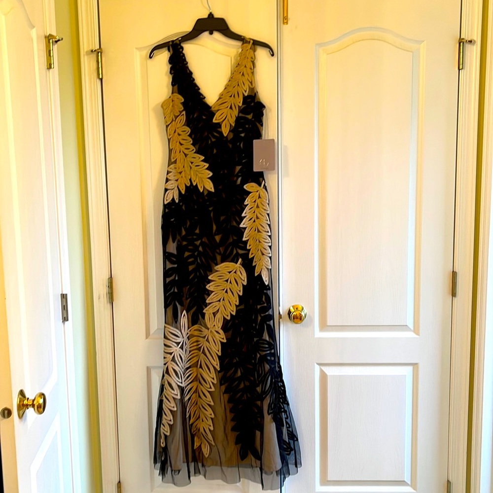 New maxi dress with tag